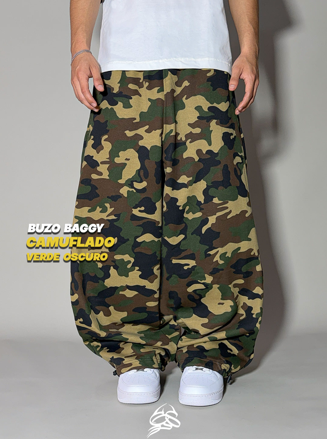 Buzo Baggy Camuflado Verde Oscuro